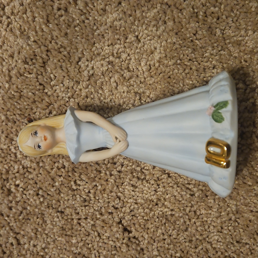 Enesco Growing up Birthday Girl Age 10 Figurine